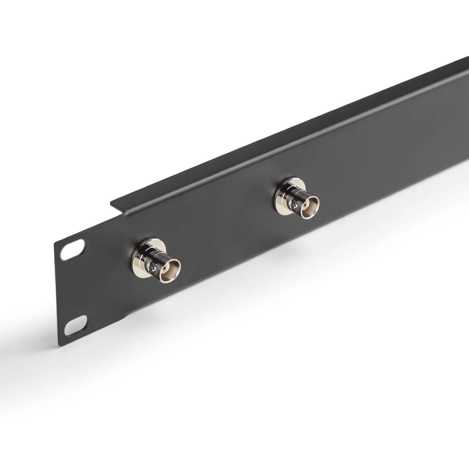 LDSYSTEMS UARK4 19" Antenna Rackmount Kit with 4 BNC Connectors (3/5)