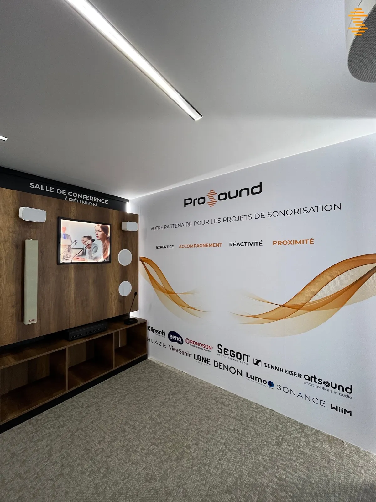 Mur « Salle de conférence / réunion » et mur ProSound du showroom